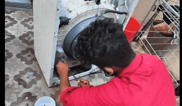 Washing machine repair technician Revamp Services
