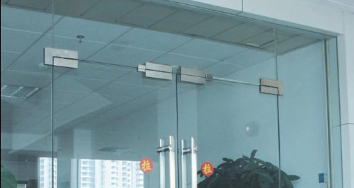 Glass Patch Fittings in Pimple Saudagar